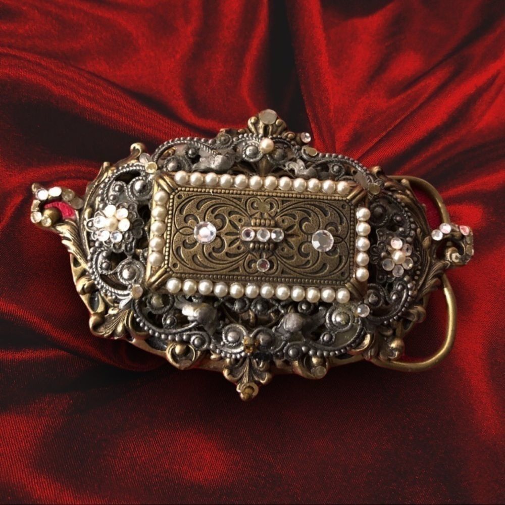Vintage Heritage Solid Brass Belt Buckle
